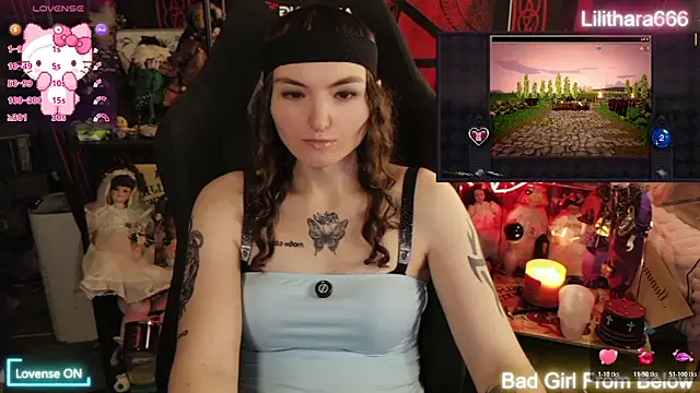 Snapshot of BrandiWRLD_999 chatting on April 21, 4:34 pm BrandiWRLD 999 online show from April 21, 4:34 pm