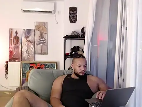 Snapshot of 1LordKingsley chatting on June 20, 2:03 am 1LordKingsley online show from June 20, 2:03 am