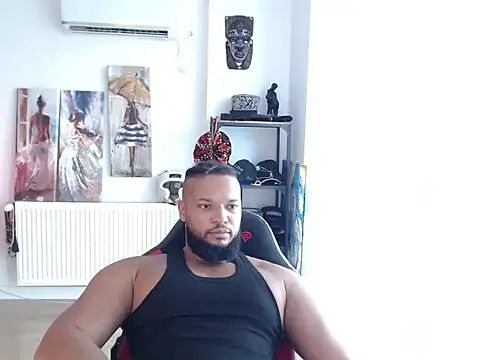 Snapshot of 1LordKingsley chatting on June 25, 7:46 am 1LordKingsley online show from June 25, 7:46 am