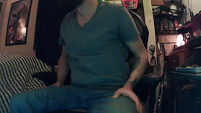 slutty guy12 online show from February 16, 11:59 pm