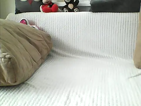 Snapshot of Lisak951 chatting on September 17, 7:43 am Lisak951 online show from September 17, 7:43 am