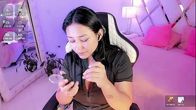 sexyy kitty18 online show from March 24, 12:10 pm