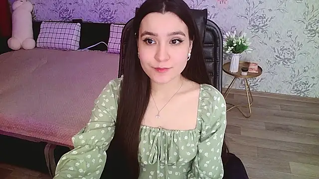 Snapshot of annie_shine chatting on January 17, 4:15 pm annie shine online show from January 17, 4:15 pm