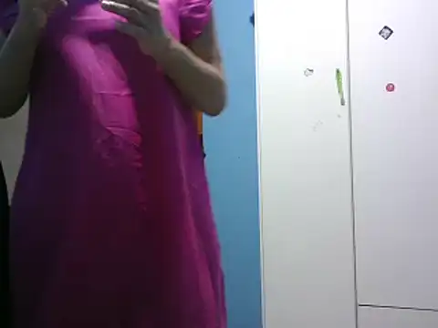 Snapshot of pornstarbrezillian chatting on March 9, 8:21 pm pornstarbrezillian online show from March 9, 8:21 pm