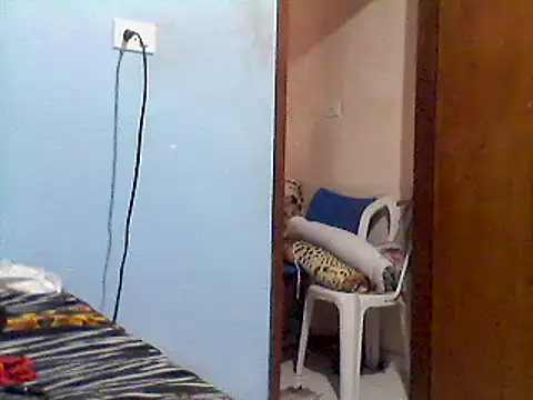 Snapshot of pornstarbrezillian chatting on March 18, 10:36 am pornstarbrezillian online show from March 18, 10:36 am