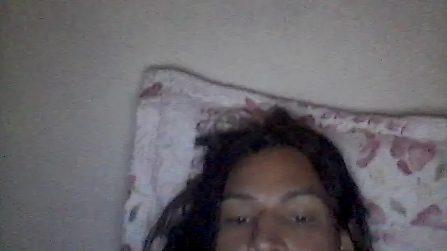 Snapshot of pornstarbrezillian chatting on September 30, 1:05 pm pornstarbrezillian online show from September 30, 1:05 pm