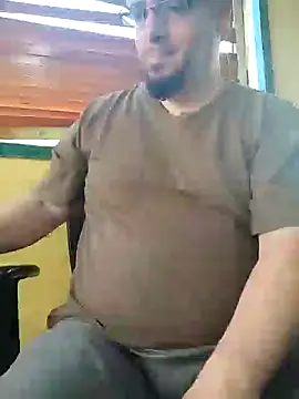 Snapshot of MrBig_2024 chatting on December 14, 11:18 am MrBig 2024 online show from December 14, 11:18 am