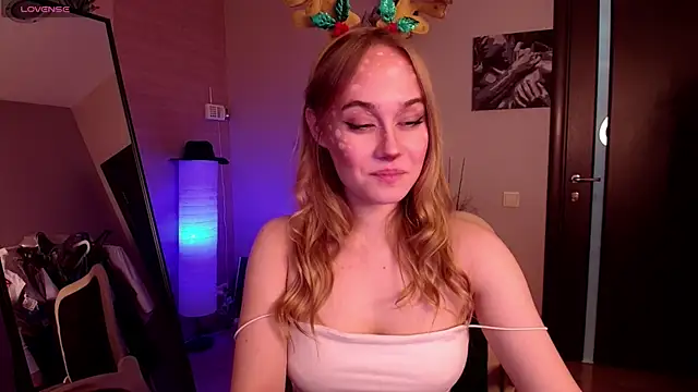 LianaBright online show from December 26, 5:26 am