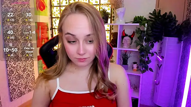 LianaBright online show from April 22, 1:52 am