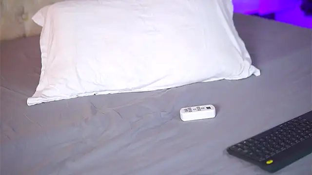 DeniseDevilles online show from February 11, 11:32 am