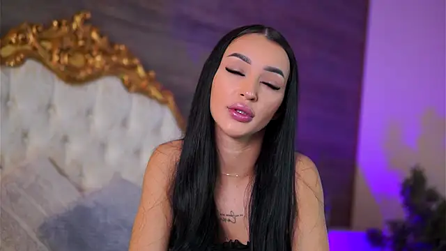 DeniseDevilles online show from February 12, 8:06 am