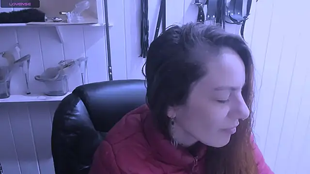 jessiburningheels online show from April 29, 9:46 am