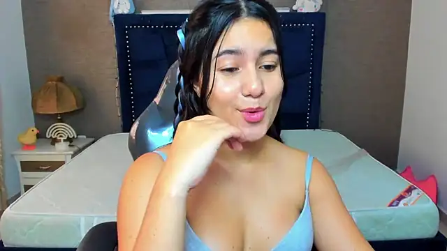 Snapshot of MaiteFlores chatting on May 5, 2:25 pm MaiteFlores online show from May 5, 2:25 pm