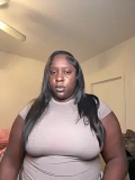 Snapshot of Insultedbalceni chatting on February 5, 2:49 am Insultedbalceni online show from February 5, 2:49 am