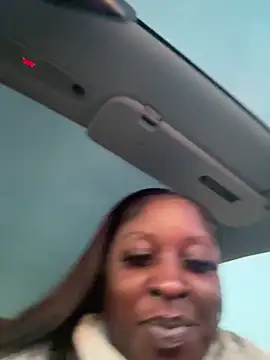 Snapshot of Insultedbalceni chatting on February 26, 1:37 am Insultedbalceni online show from February 26, 1:37 am