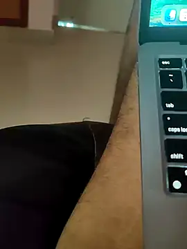 Snapshot of hopeuknowme chatting on February 21, 8:48 am hopeuknowme online show from February 21, 8:48 am