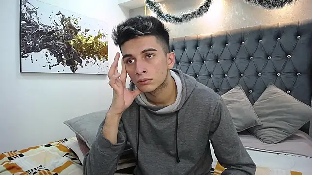 Snapshot of MrWilliseo chatting on December 14, 11:12 pm MrWilliseo online show from December 14, 11:12 pm