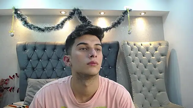 Snapshot of MrWilliseo chatting on December 29, 4:59 am MrWilliseo online show from December 29, 4:59 am