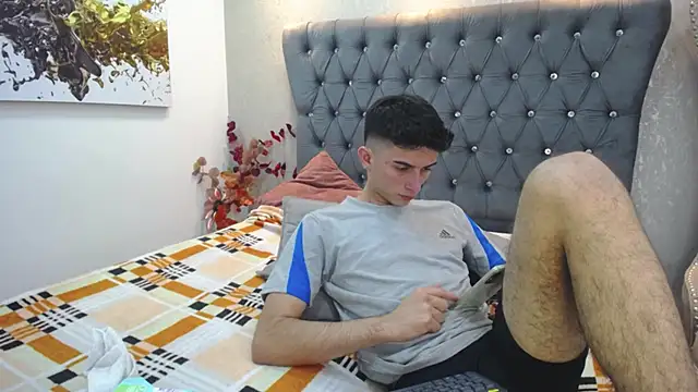 Snapshot of MrWilliseo chatting on January 8, 1:32 am MrWilliseo online show from January 8, 1:32 am