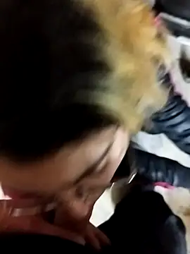 Snapshot of zil56 chatting on February 17, 9:43 pm zil56 online show from February 17, 9:43 pm