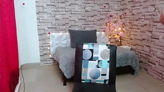 Snapshot of Vanse_lust chatting on December 12, 9:58 pm Vanse lust online show from December 12, 9:58 pm