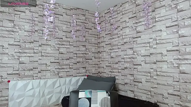 Snapshot of Vanse_lust chatting on September 25, 7:39 pm Vanse lust online show from September 25, 7:39 pm