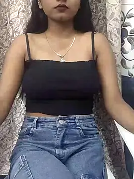 Snapshot of Ishaani_0 chatting on February 6, 3:52 pm Ishaani 0 online show from February 6, 3:52 pm