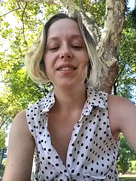 Snapshot of Public_Katrisha chatting on February 13, 1:18 pm Public Katrisha online show from February 13, 1:18 pm