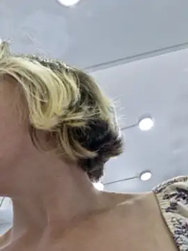 Snapshot of Public_Katrisha chatting on February 20, 2:28 pm Public Katrisha online show from February 20, 2:28 pm