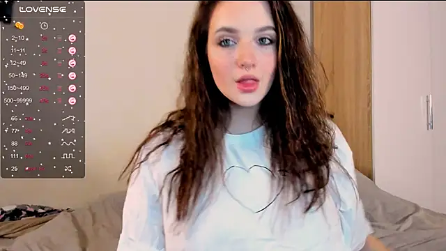 Snapshot of __Latisha__ chatting on December 16, 12:38 pm   Latisha   online show from December 16, 12:38 pm