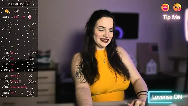 Snapshot of __Latisha__ chatting on October 26, 7:31 pm   Latisha   online show from October 26, 7:31 pm