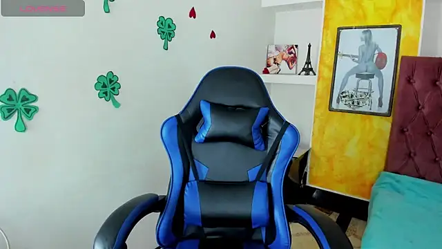 zoe connor19 online show from March 27, 8:41 pm