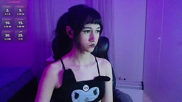 Snapshot of lewd_pillows chatting on October 12, 8:52 pm lewd pillows online show from October 12, 8:52 pm