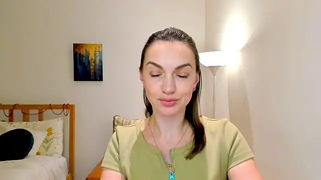 Snapshot of LovelyeeMia chatting on December 24, 3:37 pm LovelyeeMia online show from December 24, 3:37 pm