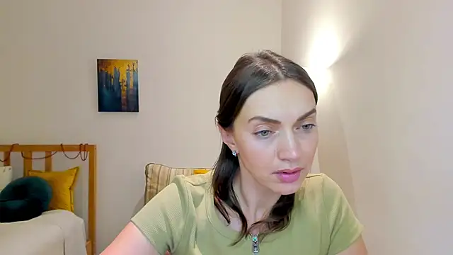 Snapshot of LovelyeeMia chatting on December 29, 3:13 pm LovelyeeMia online show from December 29, 3:13 pm