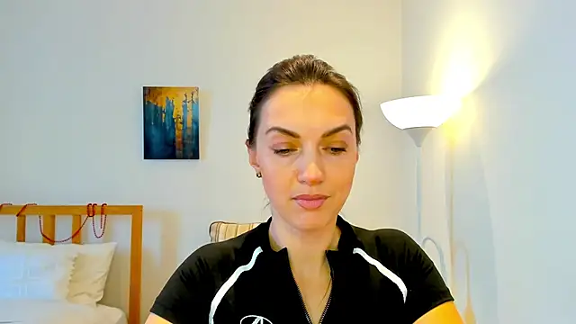 Snapshot of LovelyeeMia chatting on January 7, 11:37 am LovelyeeMia online show from January 7, 11:37 am