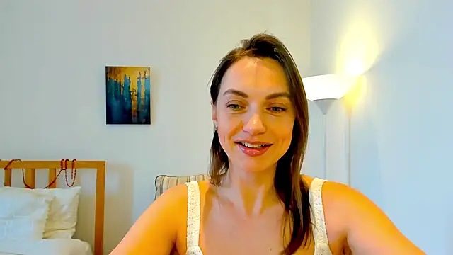 Snapshot of LovelyeeMia chatting on January 8, 8:16 am LovelyeeMia online show from January 8, 8:16 am