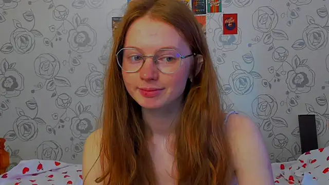Snapshot of Fire_Luna chatting on May 12, 8:55 am Fire Luna online show from May 12, 8:55 am