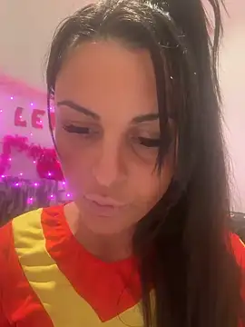 Snapshot of lenalux chatting on May 6, 8:14 pm lenalux online show from May 6, 8:14 pm