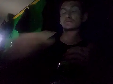 Snapshot of bigdickmunk chatting on January 17, 4:06 am bigdickmunk online show from January 17, 4:06 am