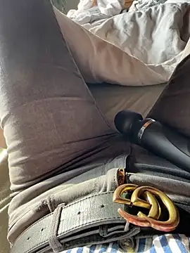 Snapshot of Ana-05 chatting on February 7, 1:22 pm Ana-05 online show from February 7, 1:22 pm