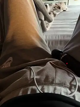 Snapshot of Ana-05 chatting on October 22, 10:04 am Ana-05 online show from October 22, 10:04 am