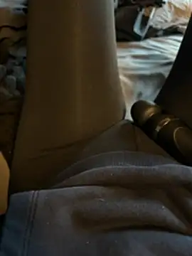 Snapshot of Ana-05 chatting on March 3, 4:13 pm Ana-05 online show from March 3, 4:13 pm