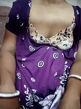 Snapshot of lakey91girl chatting on December 18, 4:35 pm lakey91girl online show from December 18, 4:35 pm