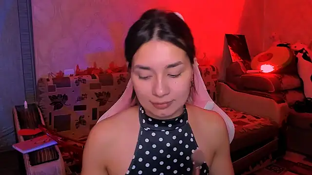 Snapshot of Swee_Alicee chatting on May 17, 12:56 pm Swee Alicee online show from May 17, 12:56 pm