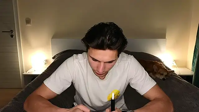 denlover1 online show from April 8, 3:45 pm