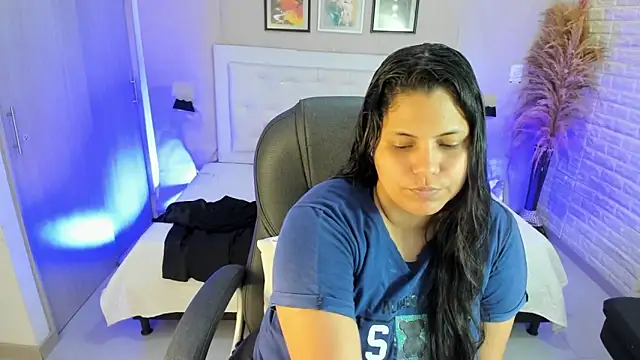 Snapshot of dulce__love69 chatting on September 14, 3:05 am dulce love69 online show from September 14, 3:05 am