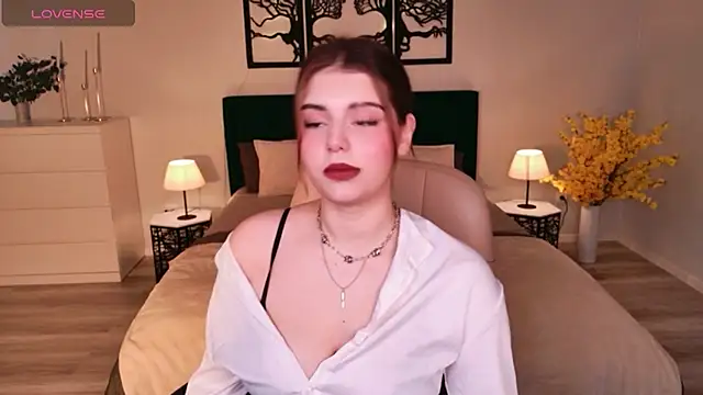 AdeliaKiss online show from February 11, 5:34 am