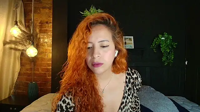 Snapshot of sahra_taylor_ chatting on April 23, 2:19 pm sahra taylor online show from April 23, 2:19 pm