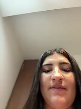 AhriCutte online show from February 22, 6:19 pm